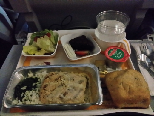 LH643便の機内食