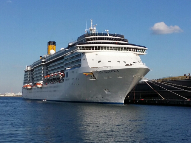 横浜寄港中のCosta Atlantica コスタアトランチカ