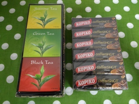 コーヒーキャンディとインドネシアのお茶.jpg