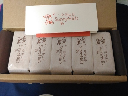 SunnyHillsのパイナップルケーキ (1).jpg